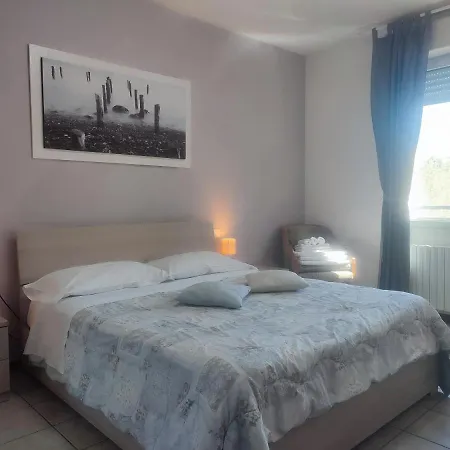 Apartamento Parri 33 Bologna Fiera 4+1 Guest Parking On Demand Exterior foto