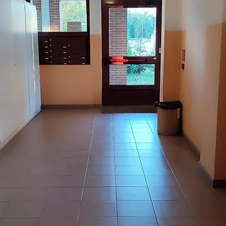 Apartamento Parri 33 Bologna Fiera 4+1 Guest Parking On Demand Exterior foto
